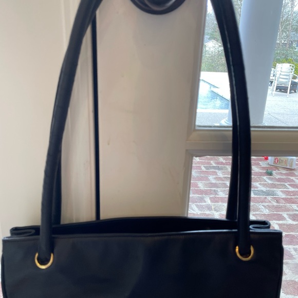 Authentic VINTAGE CHANEL NORTH SOUTH TOTE IN GOOD USED CONDITION - Picture 3 of 16